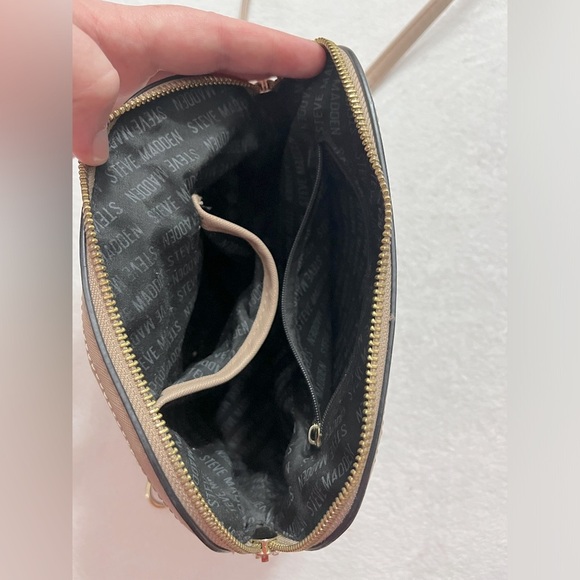 Steve Madden beige double zipper purse with long crossbody chain - Picture 11 of 13